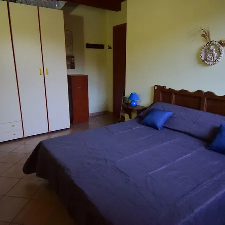 Villa With Swimming Pool&garden *