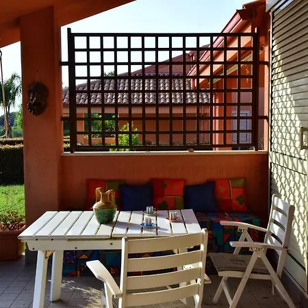 With Swimming Pool&garden Villa